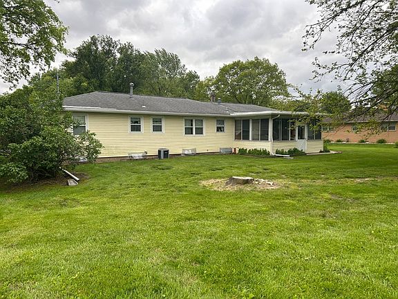 4th image of 1186 Wilshire Dr