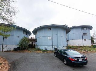 44 Knoll Dr #B-1, Bristol, VA 24202