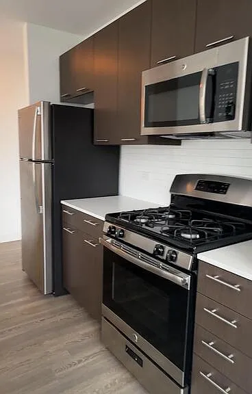 641 N Wls — Photo 2
