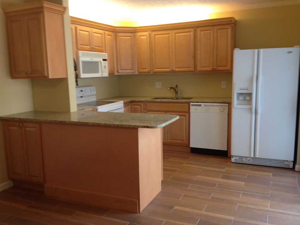 1st image of 5221 Cedarbend Dr