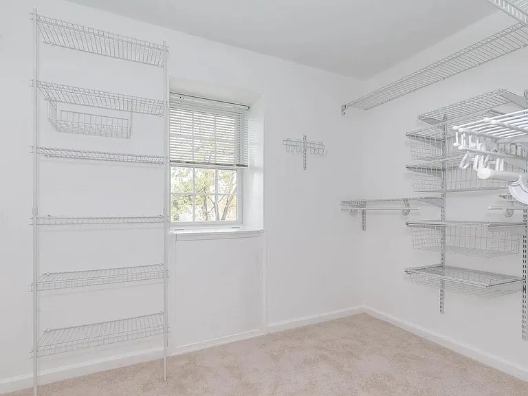 12856 Fantasia Dr — Photo 25
