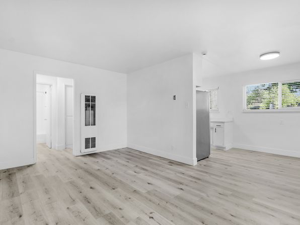 5478 Carlson Dr APT 9