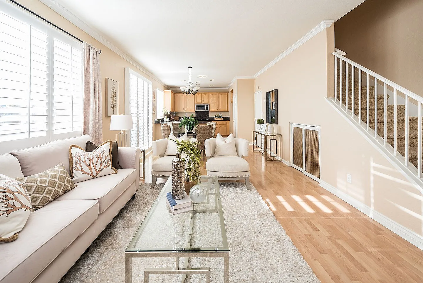 4 bed, 2000 sqft, $8,500 — Photo 4