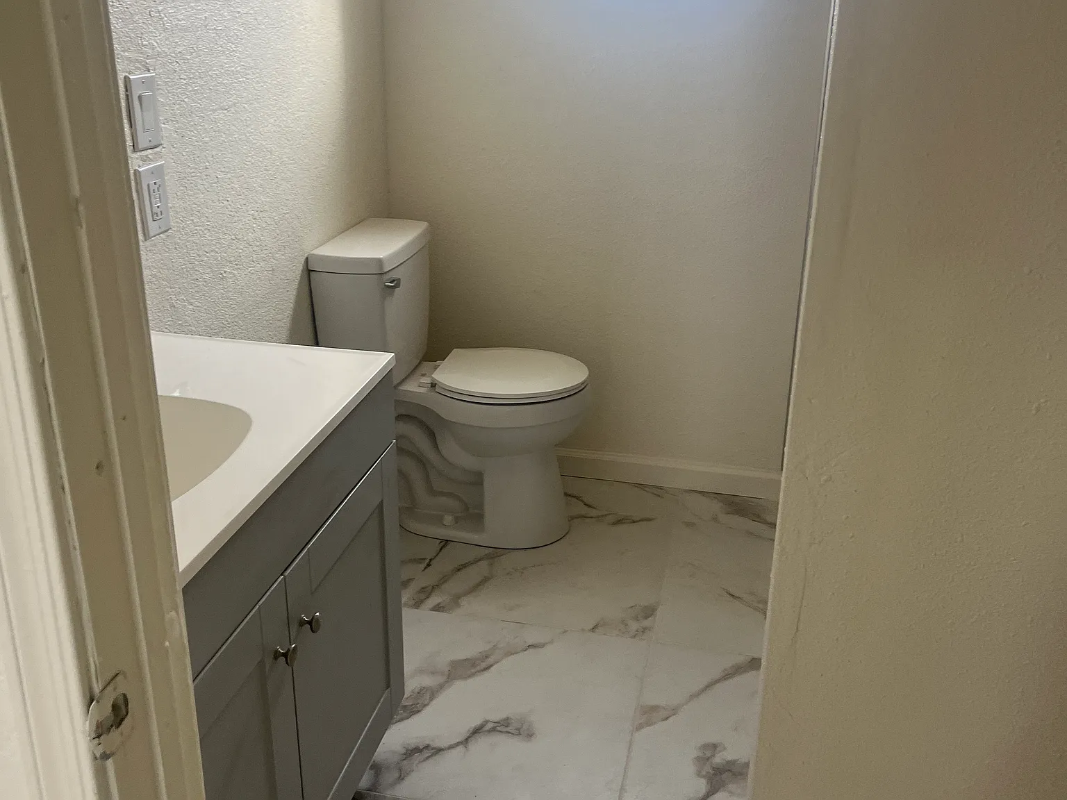 2 bed, 950 sqft, $1,300 — Photo 4
