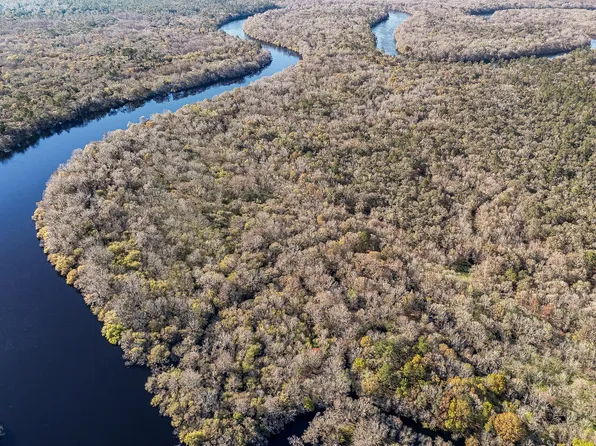 SW 17th St, Bell, FL 32619