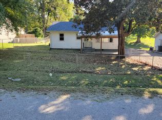 756 Chandler Ave, Radcliff, KY 40160