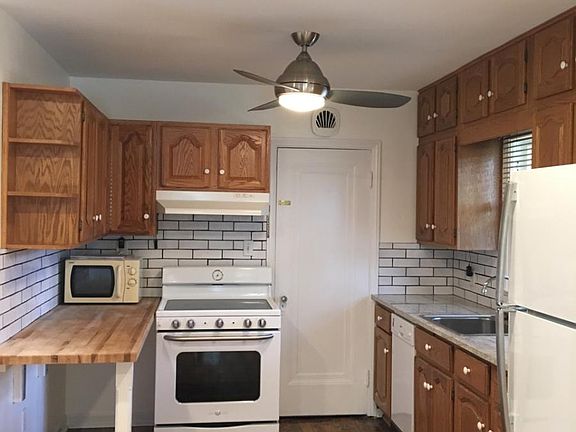 5th image of 907 1/2 Pleasant Dr
