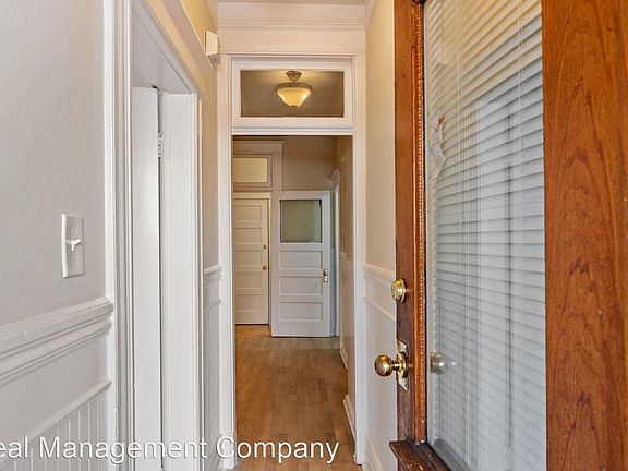 5th image of 517 Vallejo St #A