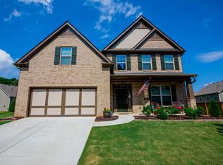 303 Edinburgh Ln, Woodstock, GA 30188