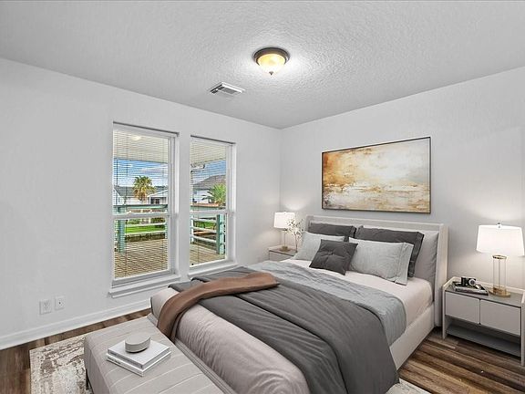 3rd image of 933 Bonita Dr #933
