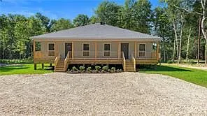 3 bed, 2.0 bath, 1100 sqft, $1,400 — Photo 2