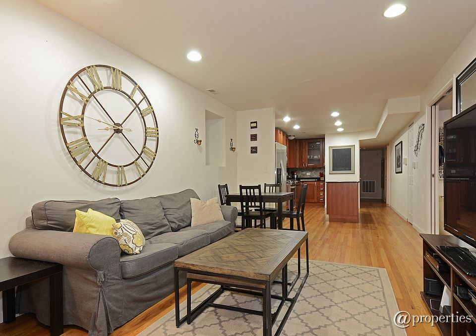 Living Room/Dining Room