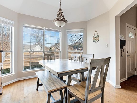 3rd image of 4501 Brittany Cir