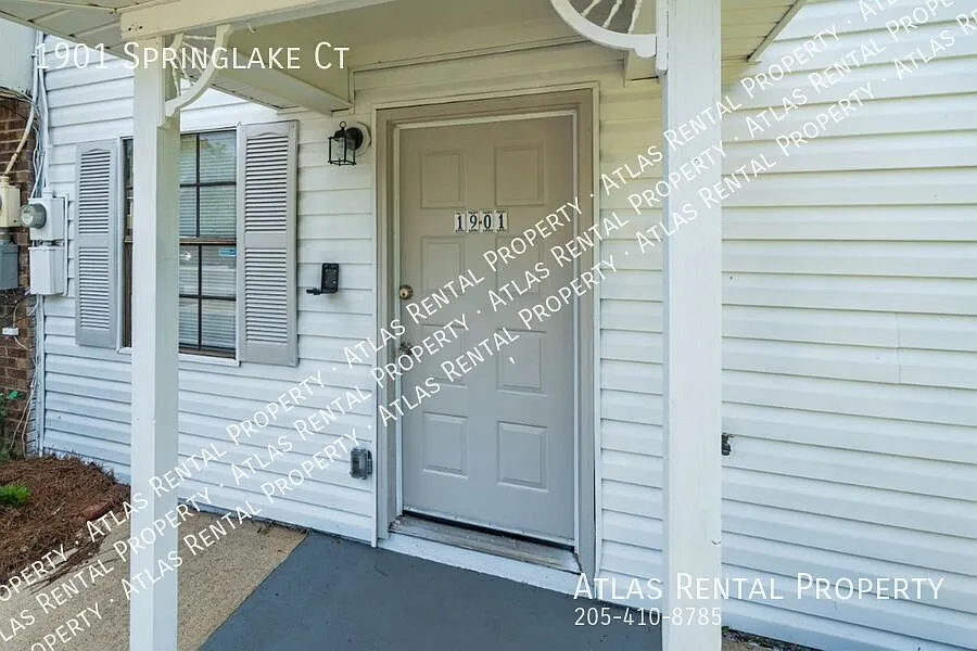 Charming 2BR/1.5BA Home — Photo 3
