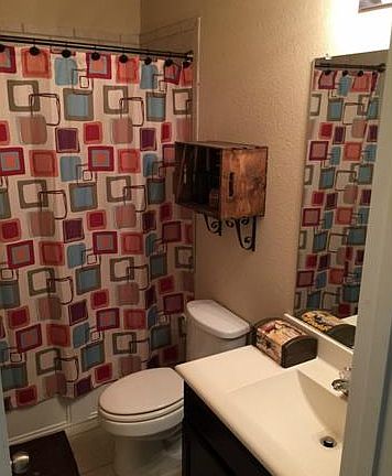 4th image of 804 Silverthorne Dr