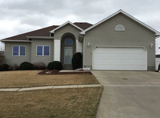 2085 Lewis St, Aurora, NE 68818