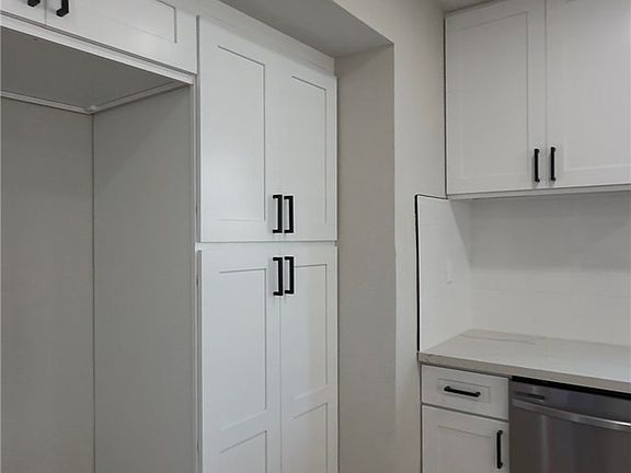 5th image of 1741 Fleming St