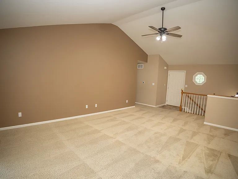 3725 Oxford Rd — Photo 7