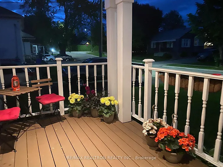 134 Wesley St — Photo 44