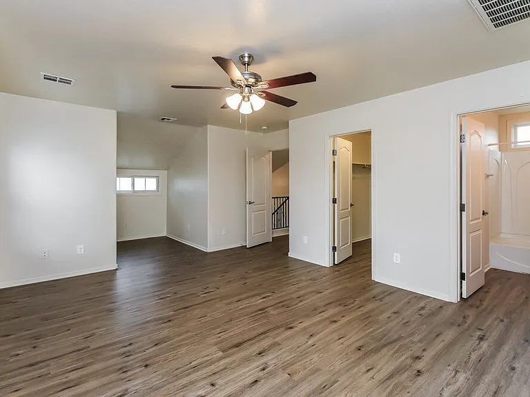 5710 S 21st Pl — Photo 11