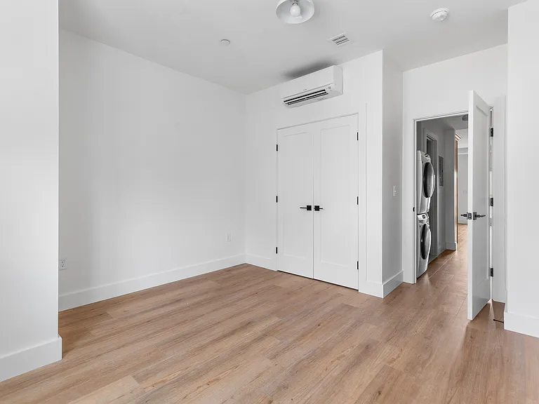 113 Ives Street — Photo 63
