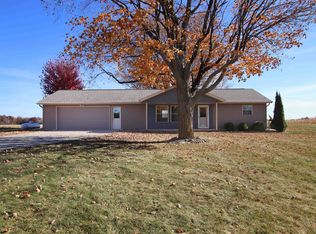 N5807 Nelson Rd, Fond Du Lac, WI 54937
