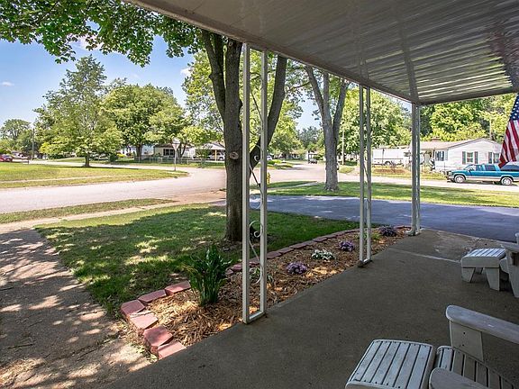 5th image of 7498 Marlan Ave