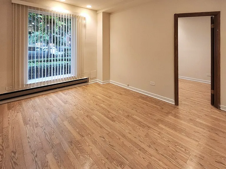 1504 N Dearborn Pkwy, Chicago, IL — Photo 88