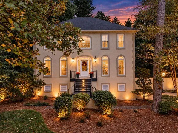 320 Kings Ct NE, Marietta, GA 30067