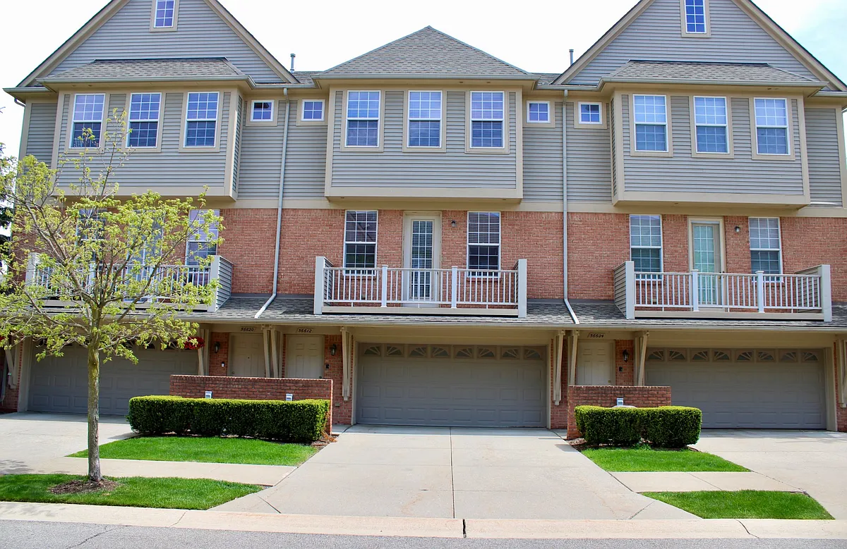 Building Photo - 56612 Sunset Dr #56612