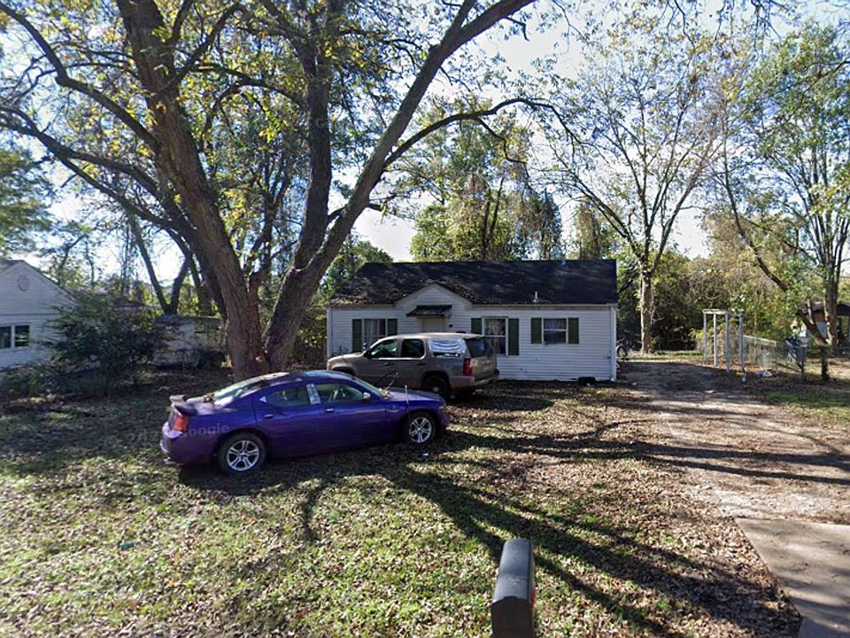 1st image of 34 Parkdale