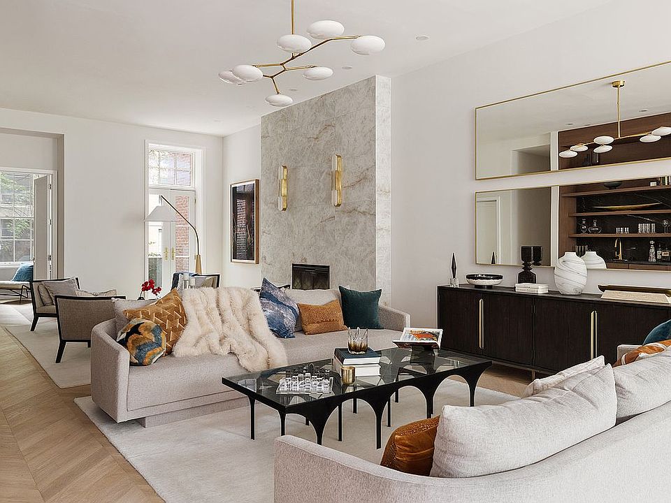 1st image of 436 W 20th St