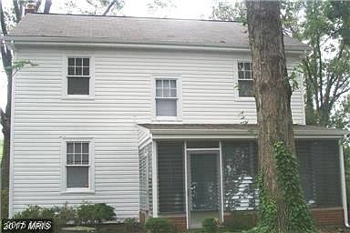 Exterior (Rear)