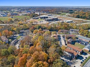 10 Edwardsville Prof Park #32-6, Edwardsville, IL 62025