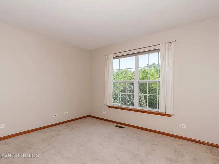 2nd bedroom (upper level)