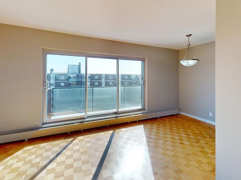 810 Canterbury Ave — Photo 43