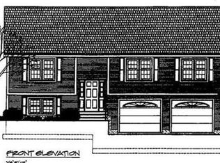 40 Esther St, Worcester, MA 01607