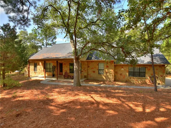 127 Keaau Ct, Bastrop, TX 78602