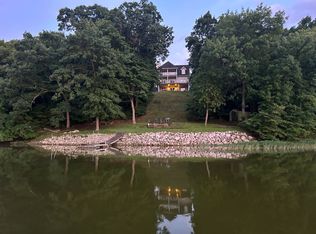 6861 Lakeshore View Dr, Rushville, IL 62681