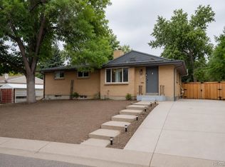 2569 E Cresthill Avenue, Centennial, CO 80121