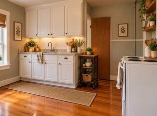 29 Prince Ave APT B, Lowell, MA 01852