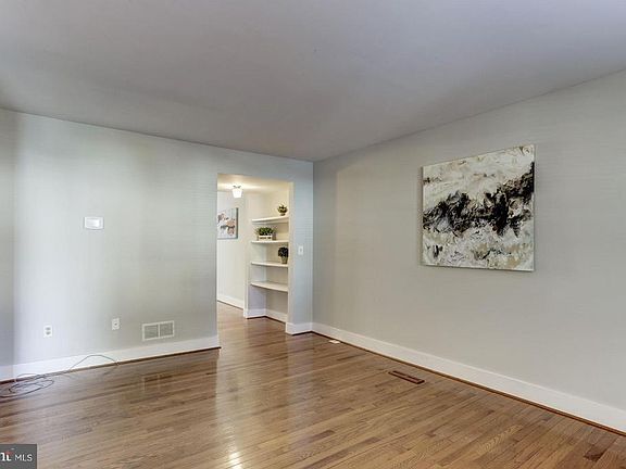 5th image of 1203 Stonewood Ct
