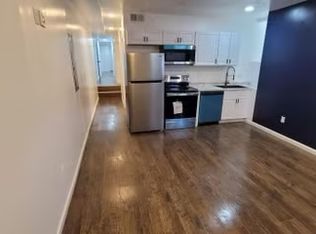 2601 N Charles St APT F, Baltimore, MD 21218