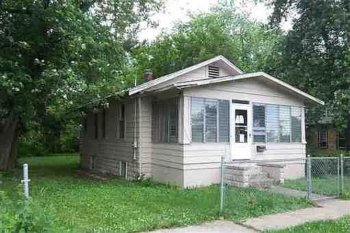 2516 W Fremont St photo 1