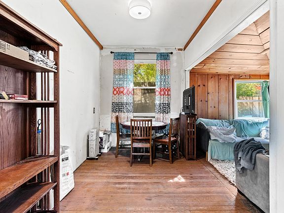 5th image of 368 McKinley Street