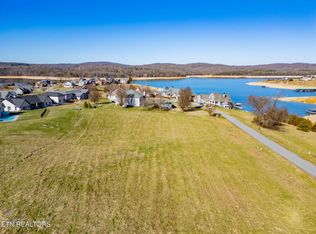 475 Shainas Pl, Sharps Chapel, TN 37866