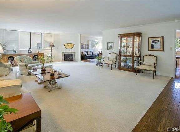 4th image of 5325 Lindley Ave Unit 207