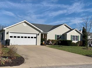 823 Navaho Dr, Maysville, KY 41056