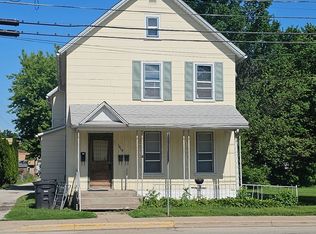 1819 17th St APT 1, Rock Island, IL 61201