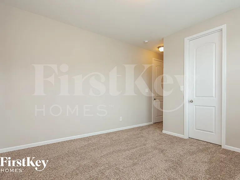 3174 Helmsley Ct — Photo 12